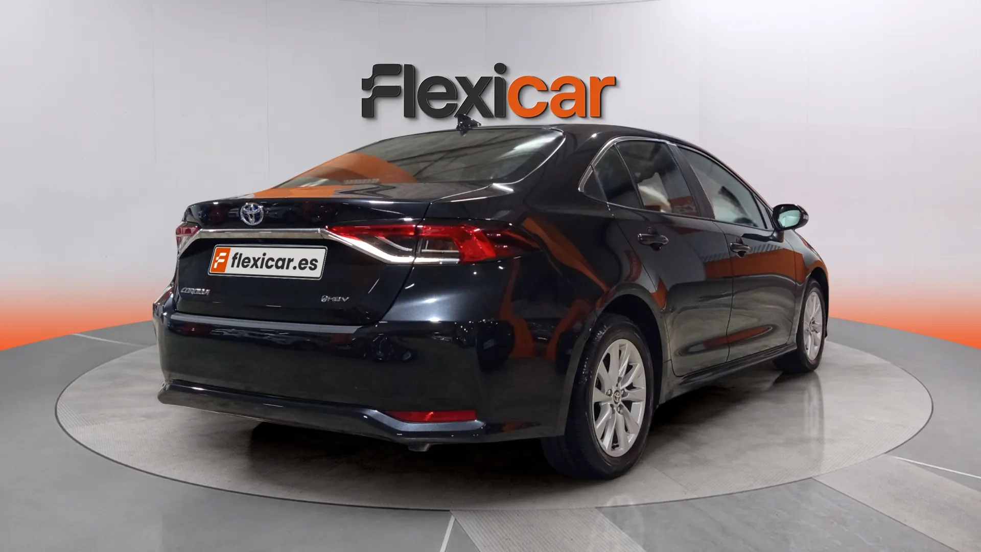 Toyota Corolla Cross Style Hybrid 140 - foto 7