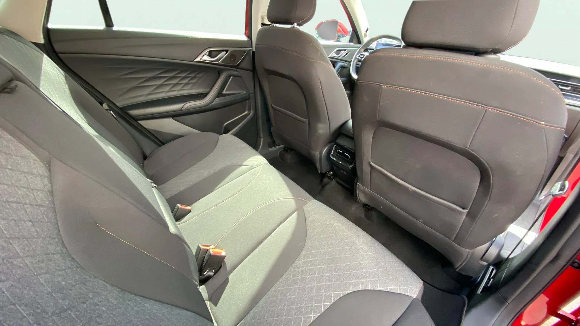 MG HS 1.5T Comfort - foto 27