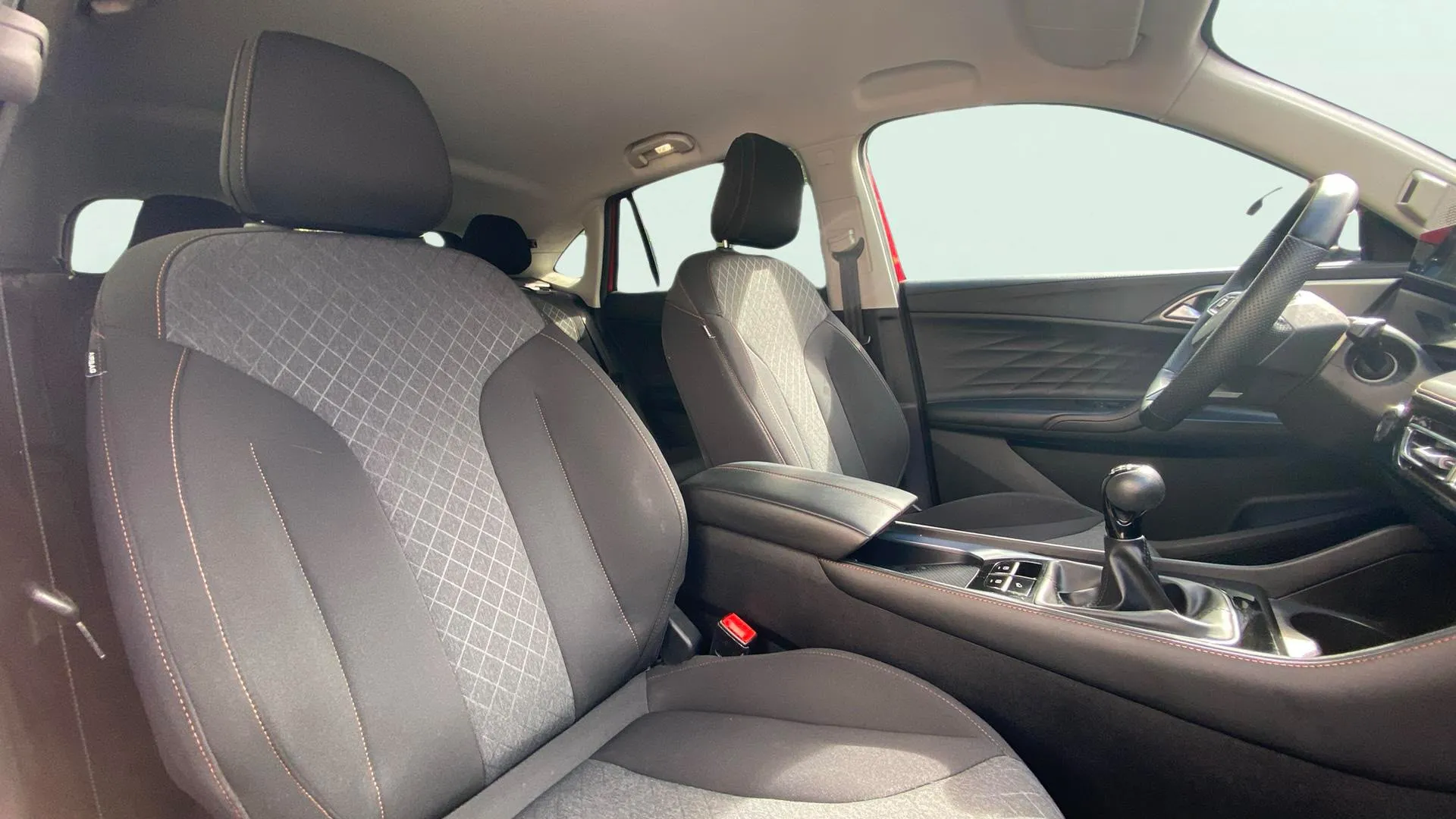 MG HS 1.5T Comfort - foto 24