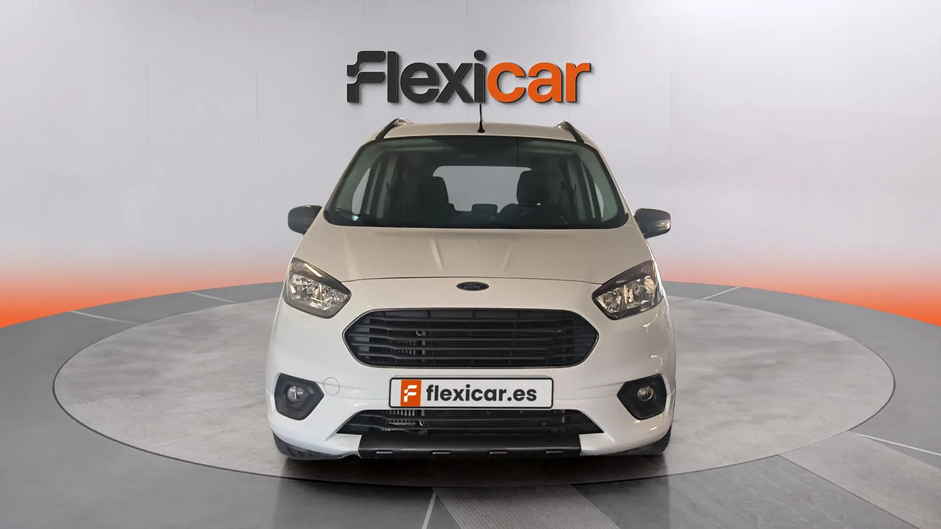 Ford Tourneo Courier 1.0 EcoBoost Titanium - foto 2