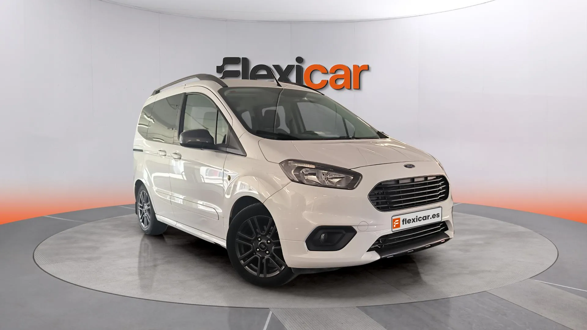 Ford Tourneo Courier 1.0 EcoBoost Titanium