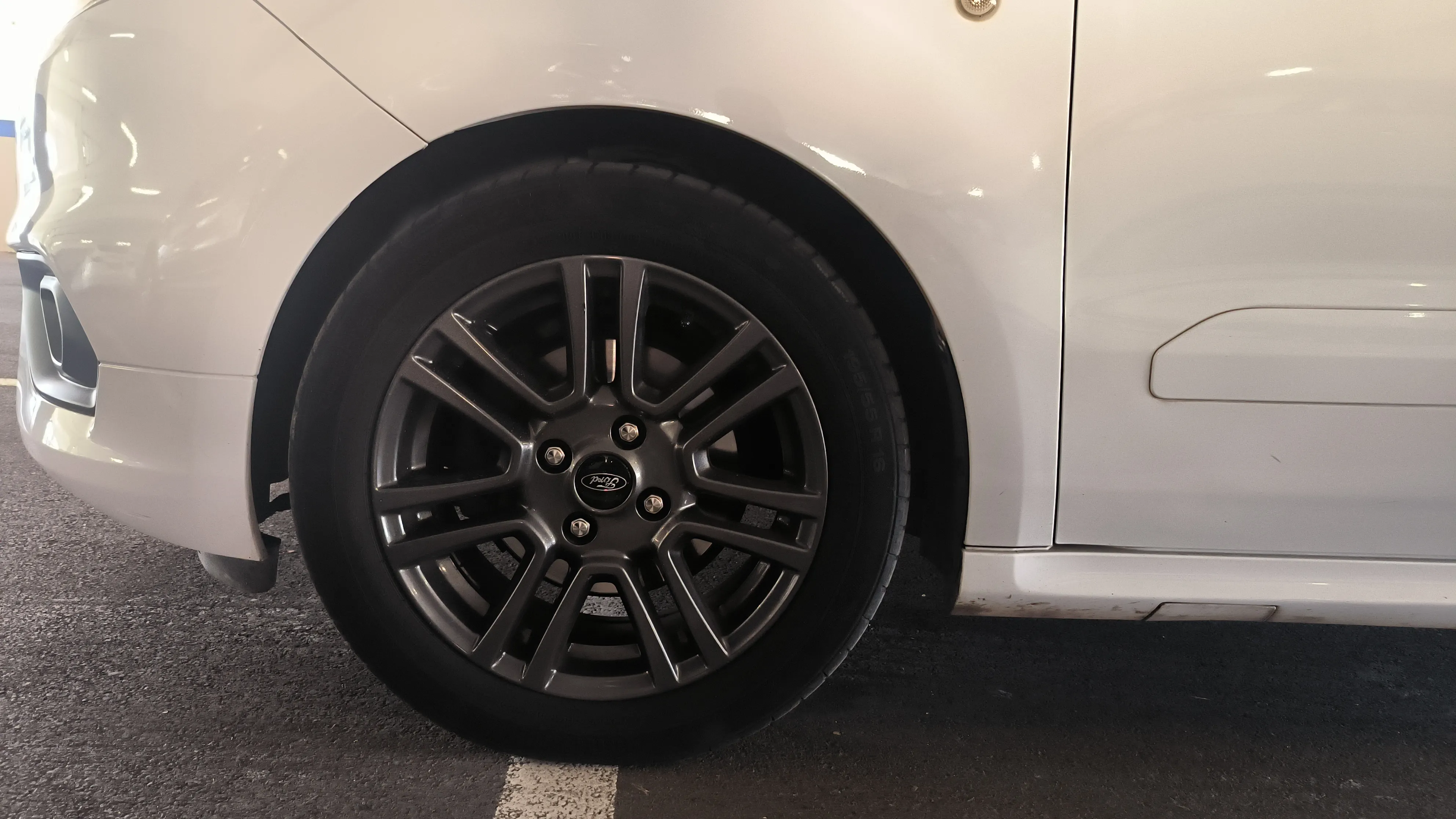 Ford Tourneo Courier 1.0 EcoBoost Titanium - foto 9