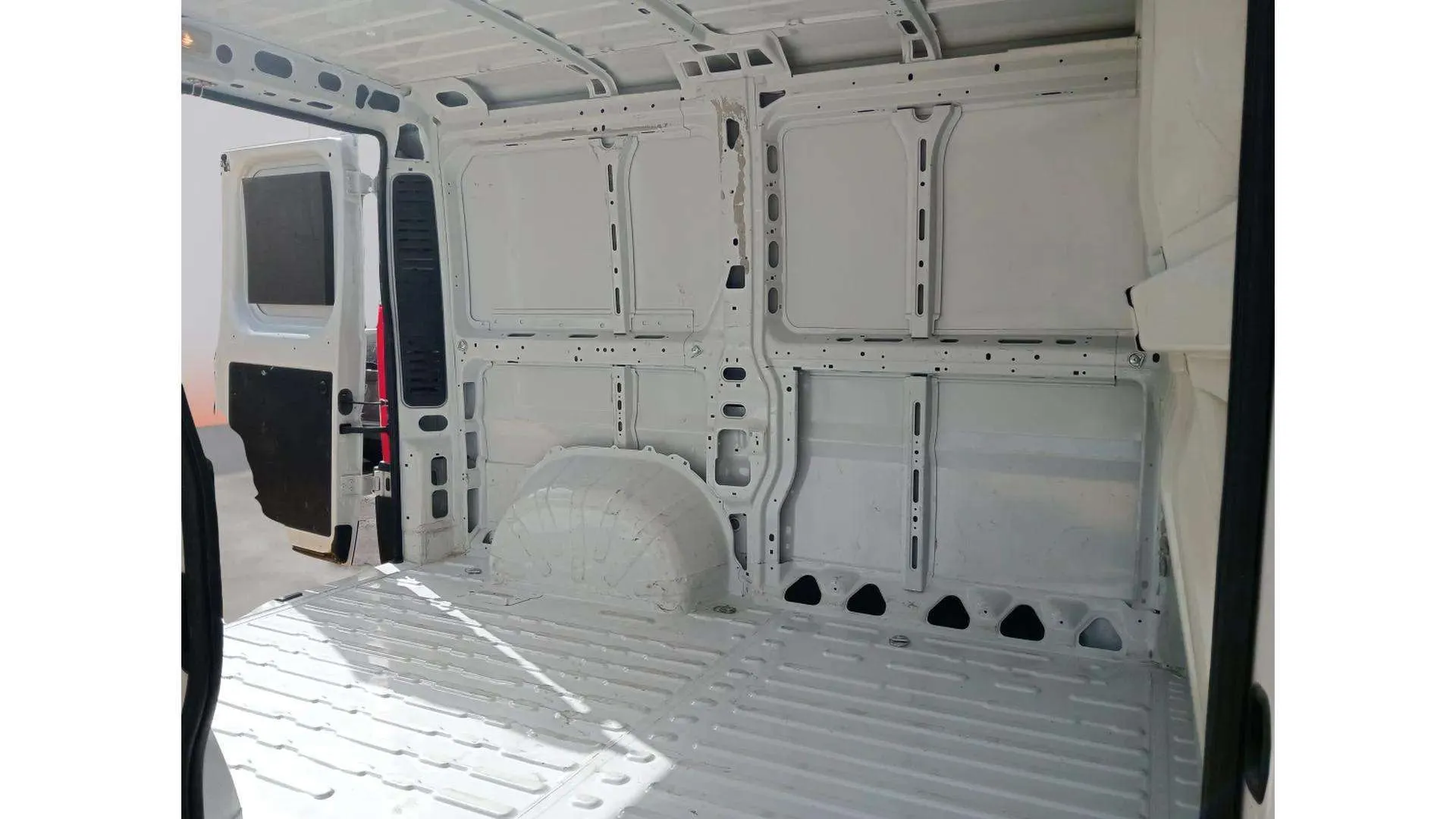 Peugeot Boxer 3.0 L2 H1 Bhdi - foto 18