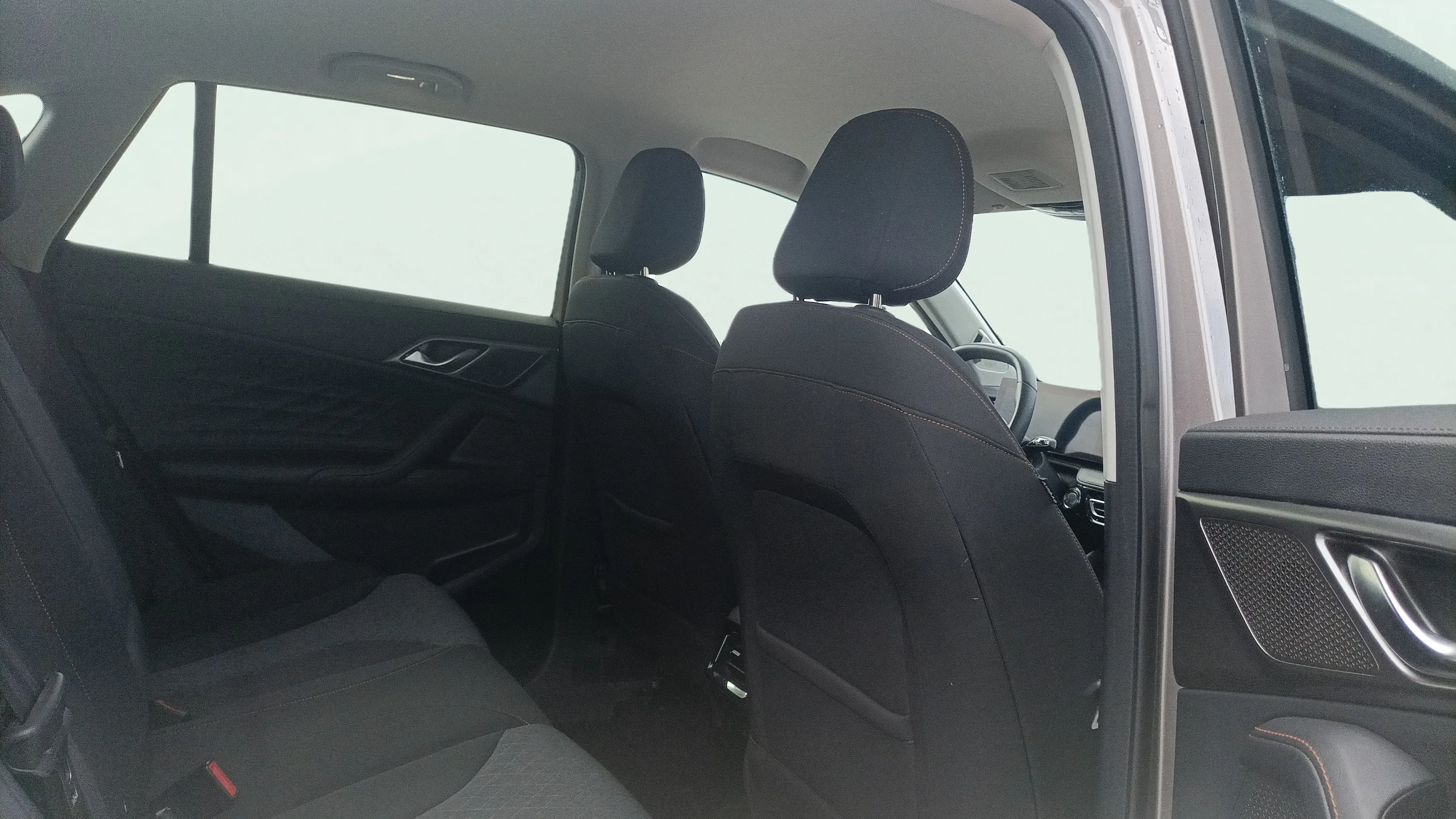 MG HS 1.5 Turbo GDI Comfort - foto 19