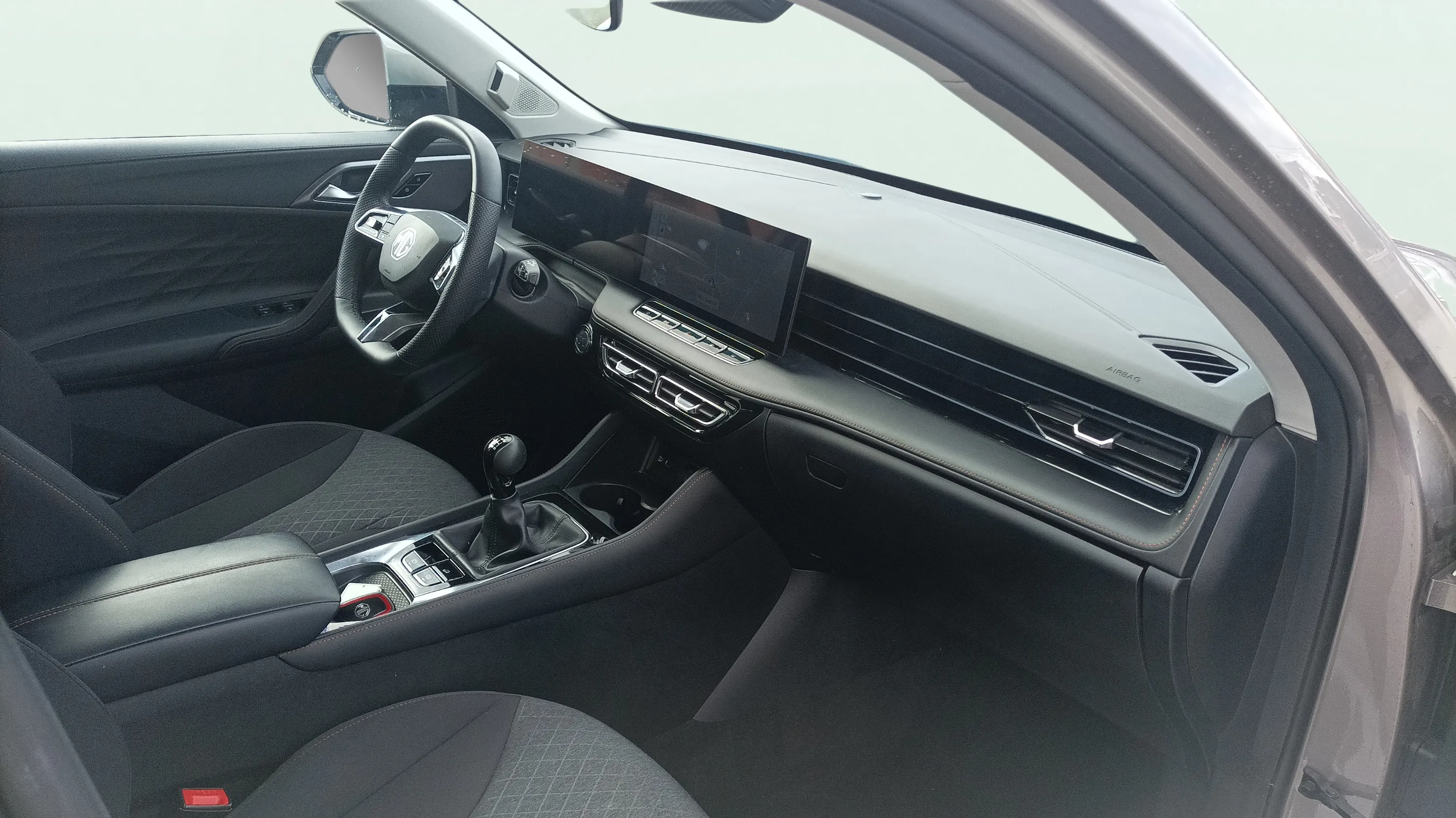MG HS 1.5 Turbo GDI Comfort - foto 17