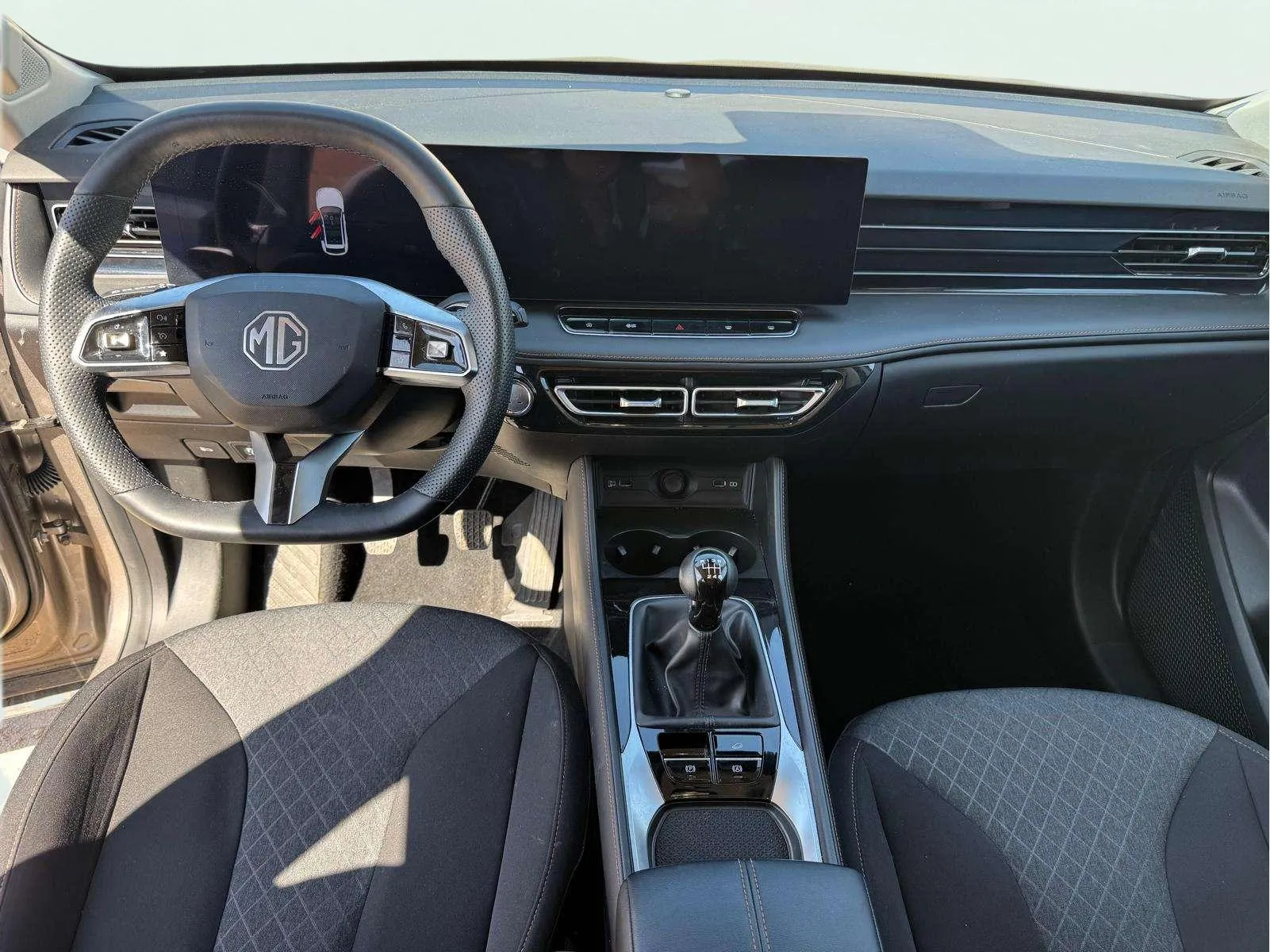 MG HS 1.5 Turbo GDI Comfort - foto 14