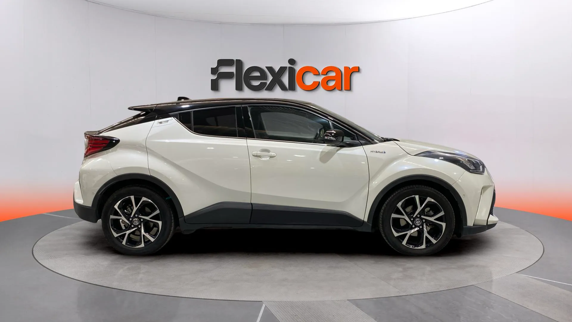 Toyota C-HR 2.0 180H Advance - foto 8