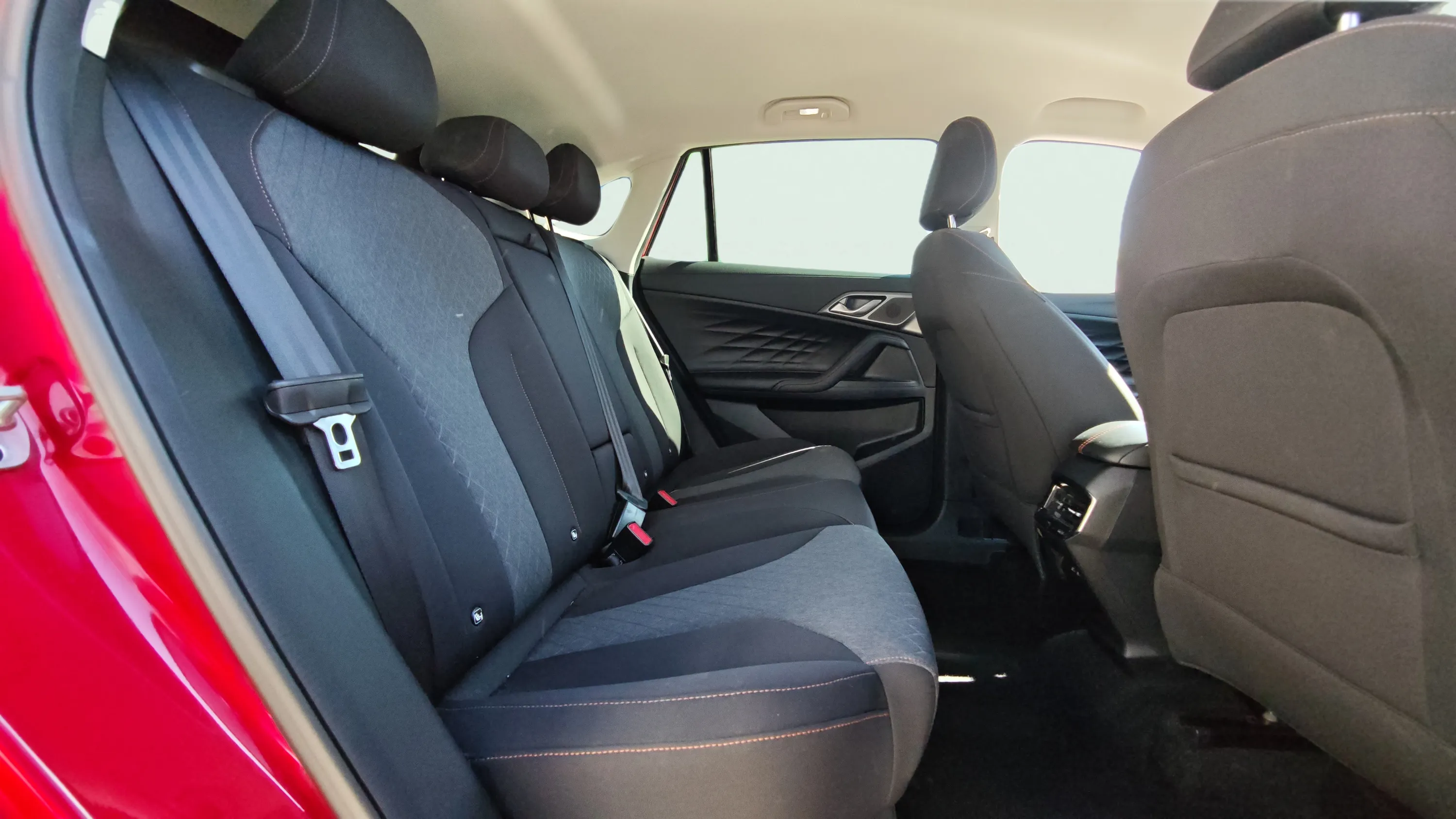 MG HS 1.5 Turbo GDI Comfort - foto 11