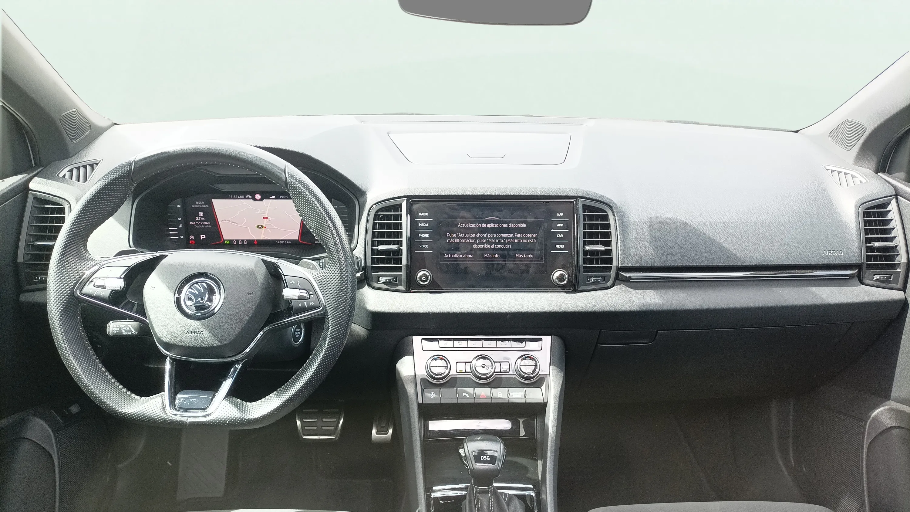 Škoda Karoq 1.5 TSI DSG ACT Scout - foto 9