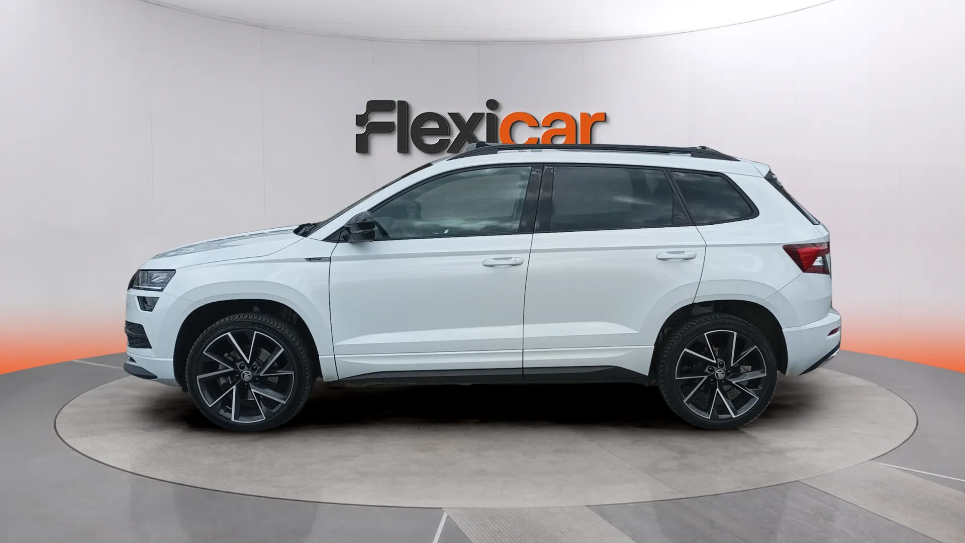 Škoda Karoq 1.5 TSI DSG ACT Scout - foto 5