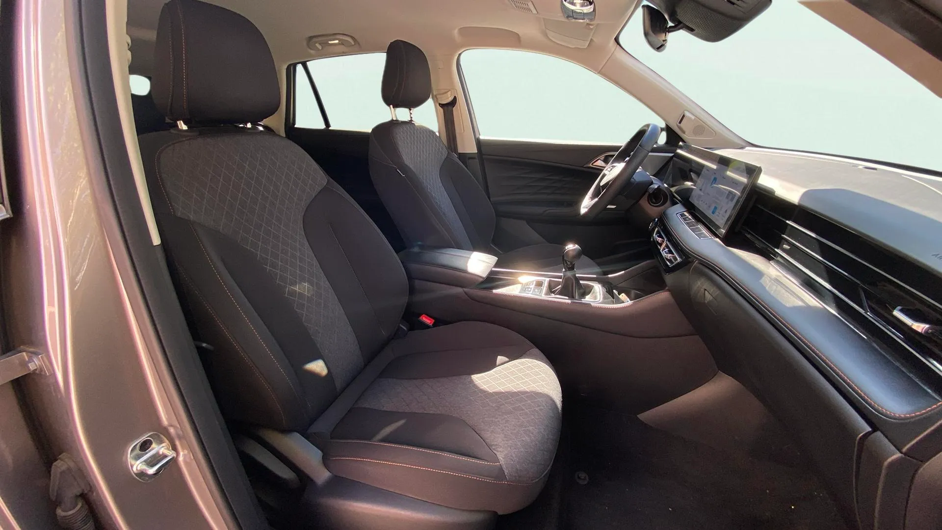 MG HS 1.5 Turbo GDI Comfort - foto 14