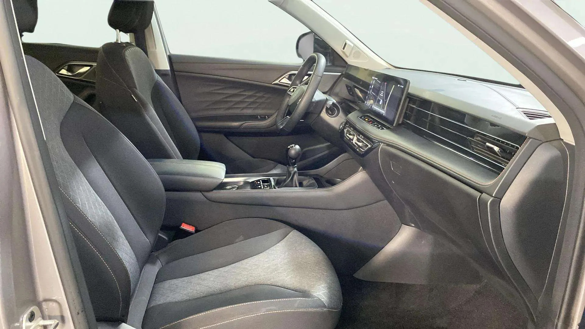 MG HS 1.5 Turbo GDI Comfort - foto 9