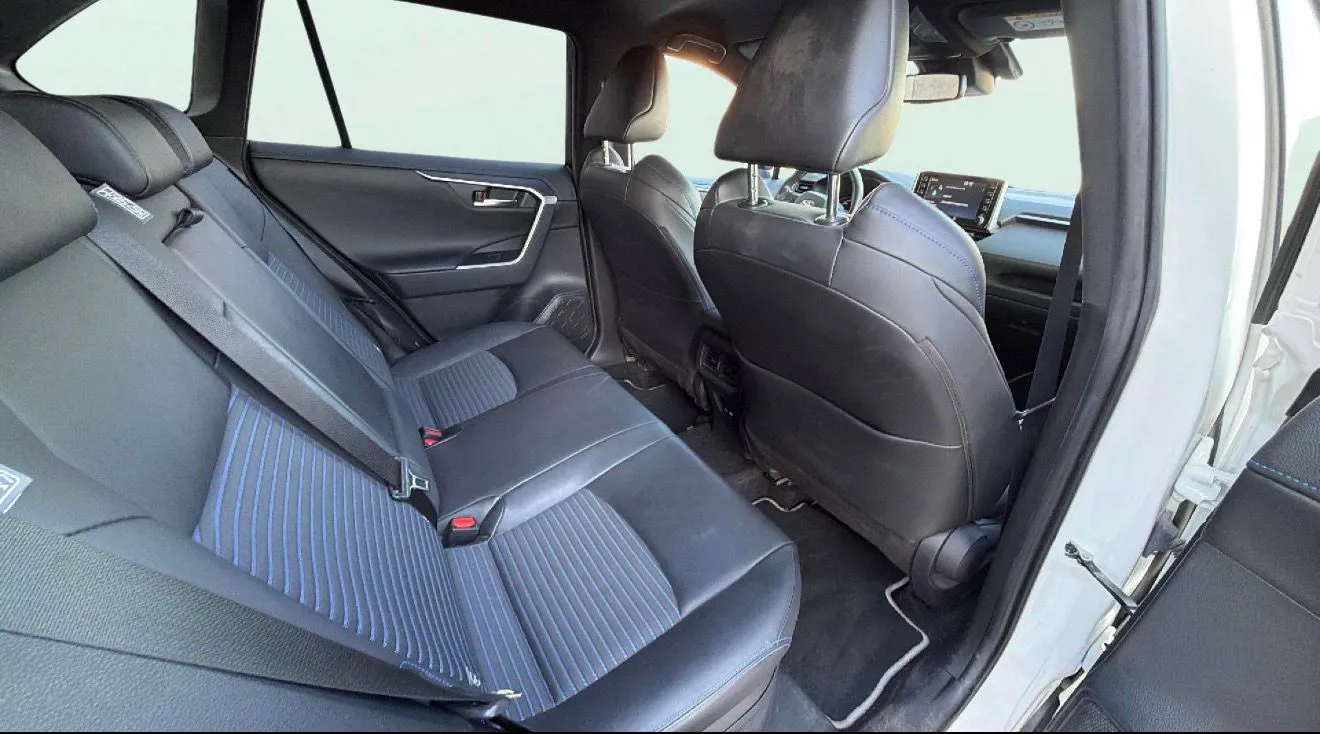 Toyota RAV4 2.5l 220H Adventure Plus 4WD - foto 15
