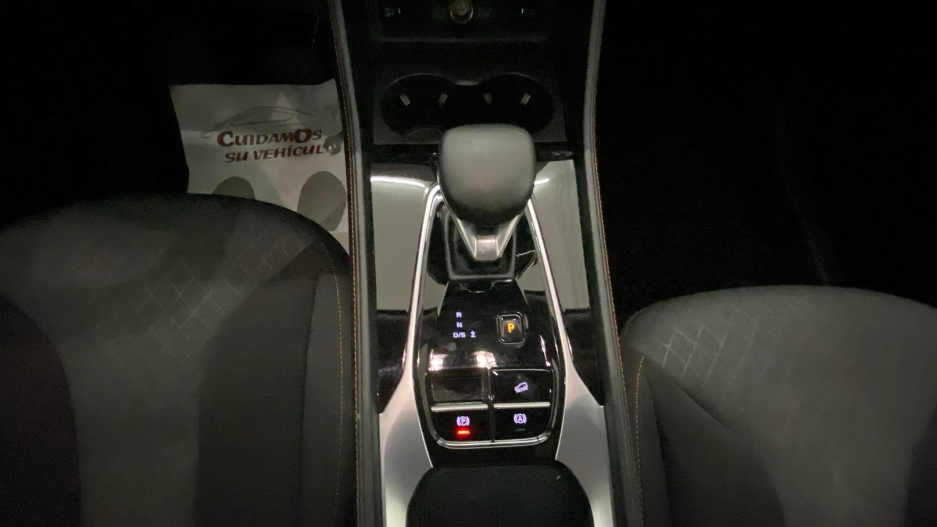 MG HS 1.5 Turbo GDI Comfort DCT - foto 18