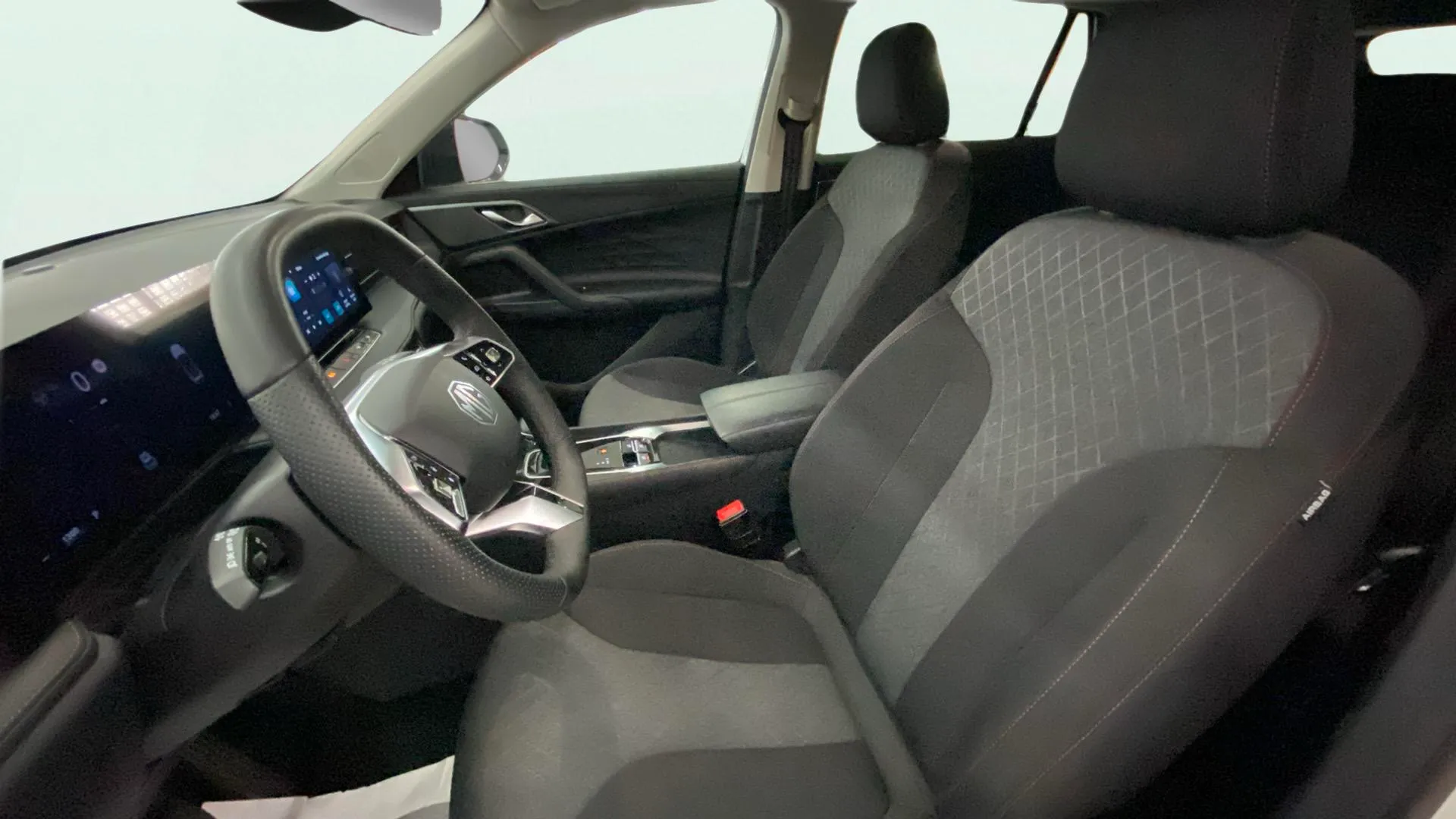 MG HS 1.5 Turbo GDI Comfort DCT - foto 11