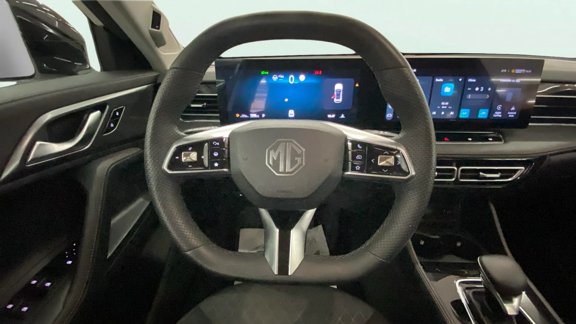 MG HS 1.5 Turbo GDI Comfort DCT - foto 14