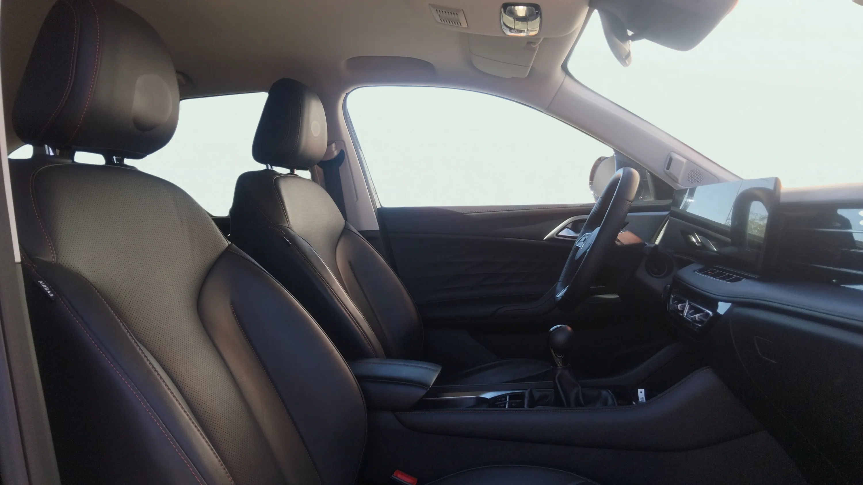 MG HS 1.5T Luxury - foto 11