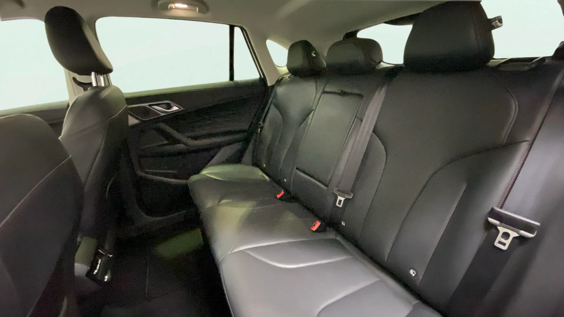 MG HS 1.5T Luxury - foto 12