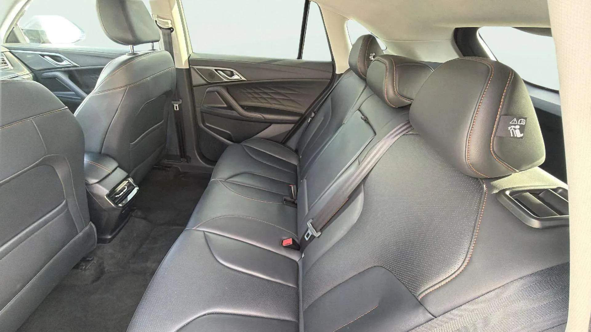 MG HS 1.5 Turbo GDI Luxury DCT - foto 17