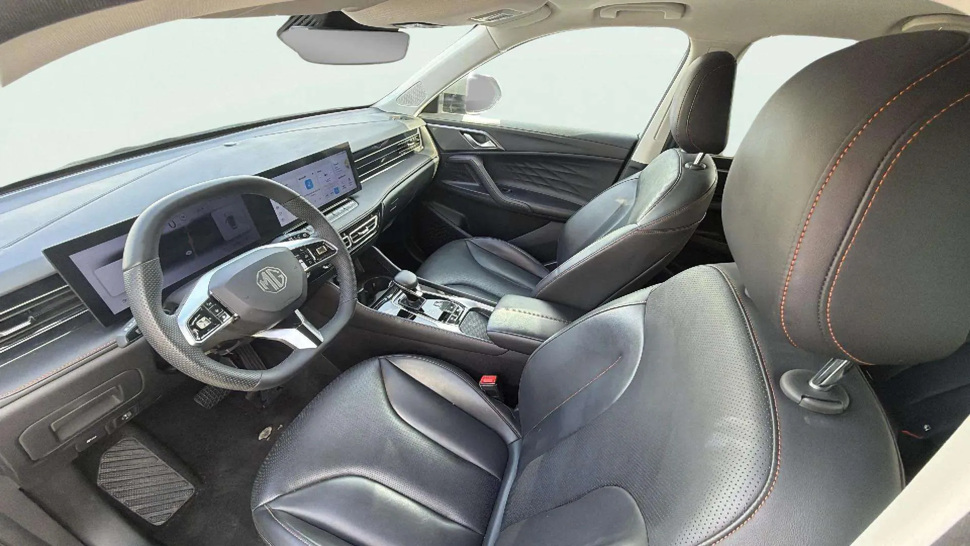 MG HS 1.5 Turbo GDI Luxury DCT - foto 9