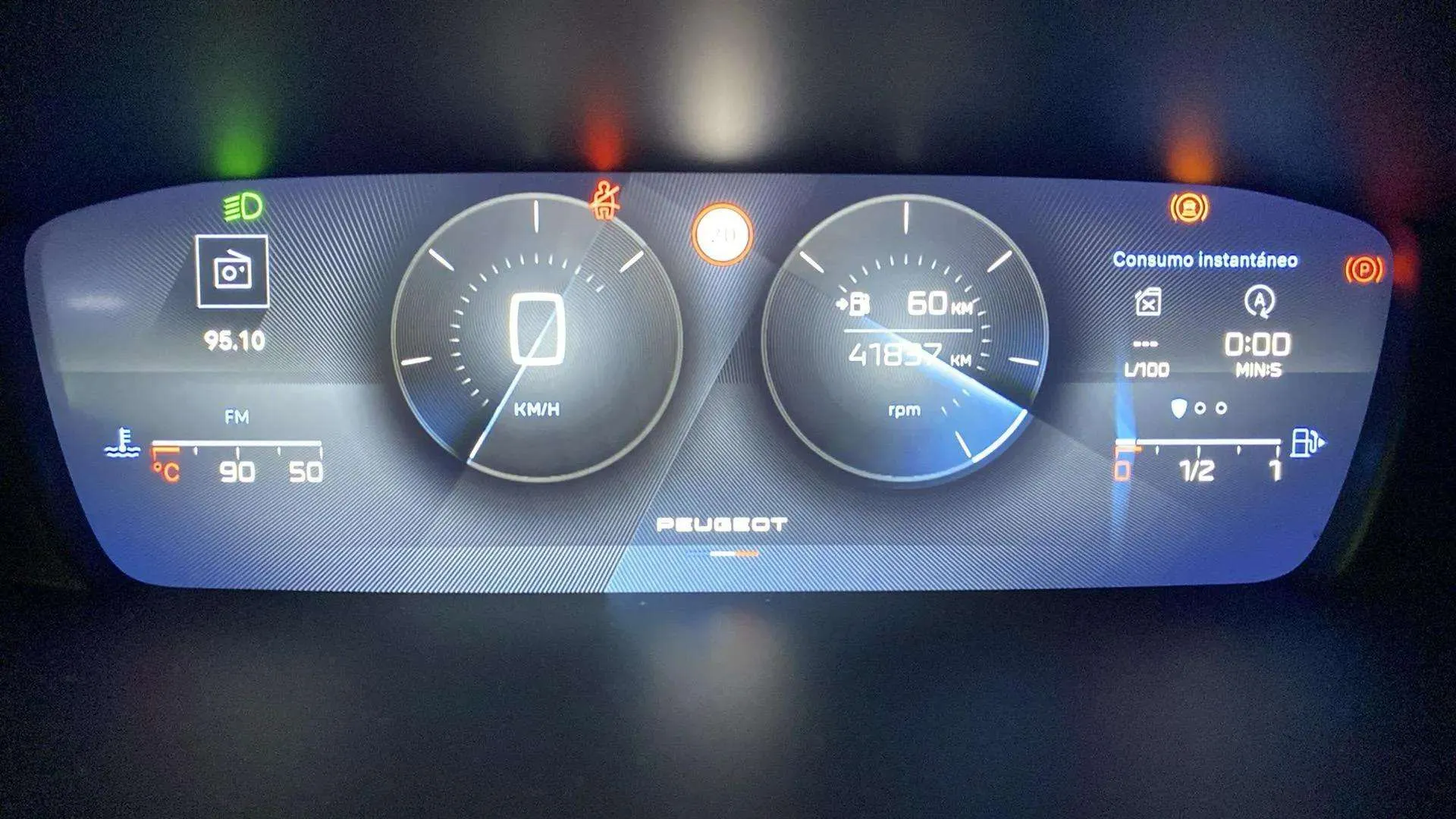 Peugeot 308 Allure BlueHDi 130 - foto 17