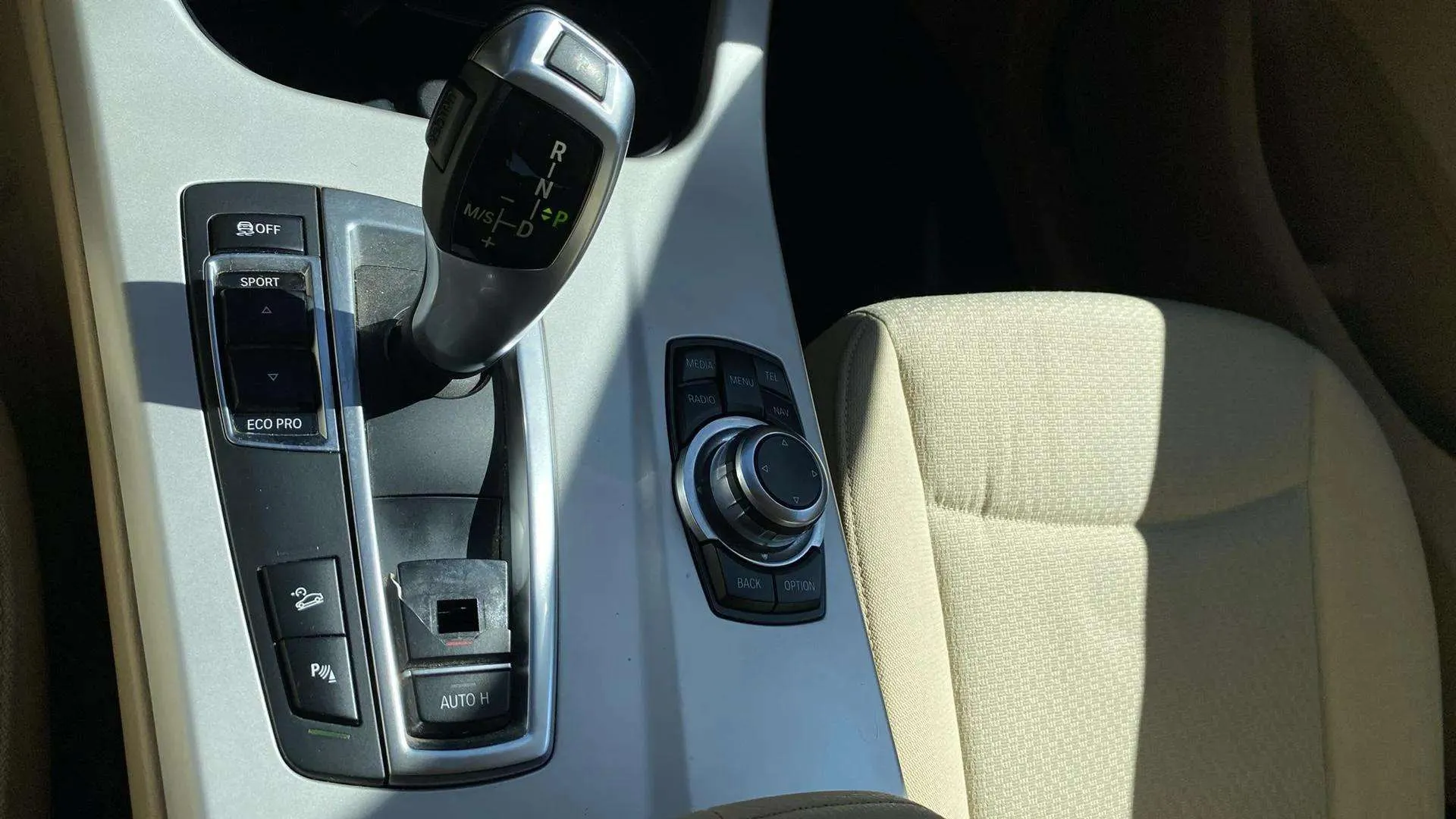 BMW X4 xDrive20d - foto 17