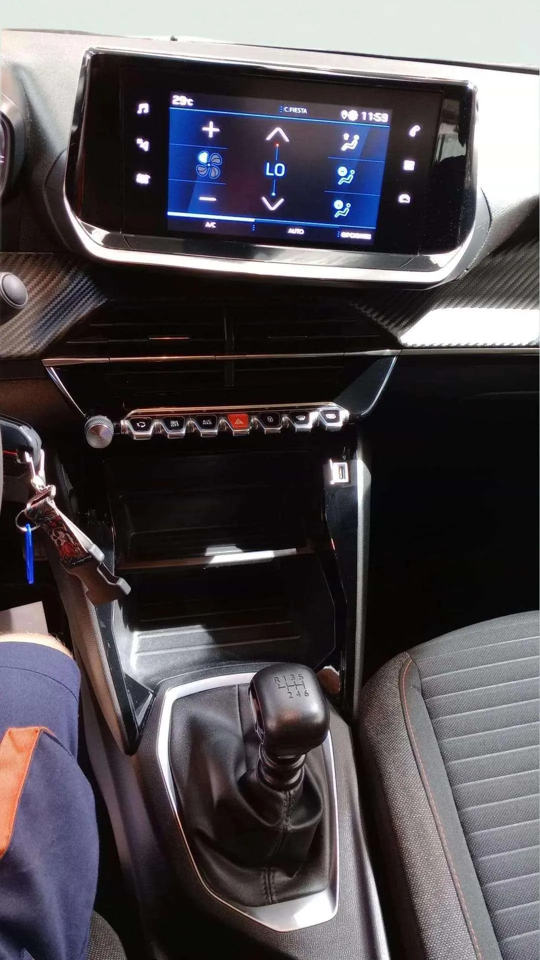 Peugeot 2008 Active BlueHDi - foto 14