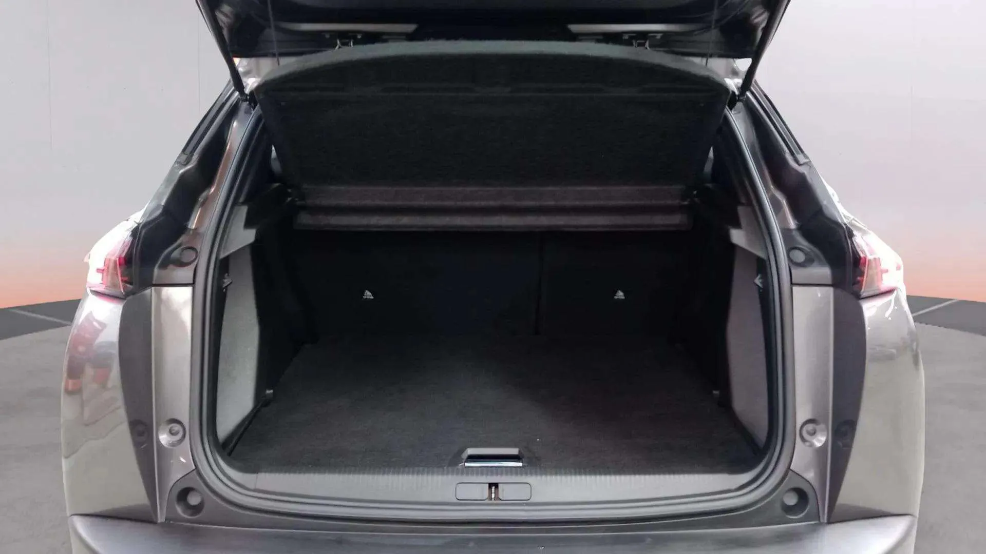 Peugeot 2008 Active BlueHDi - foto 10