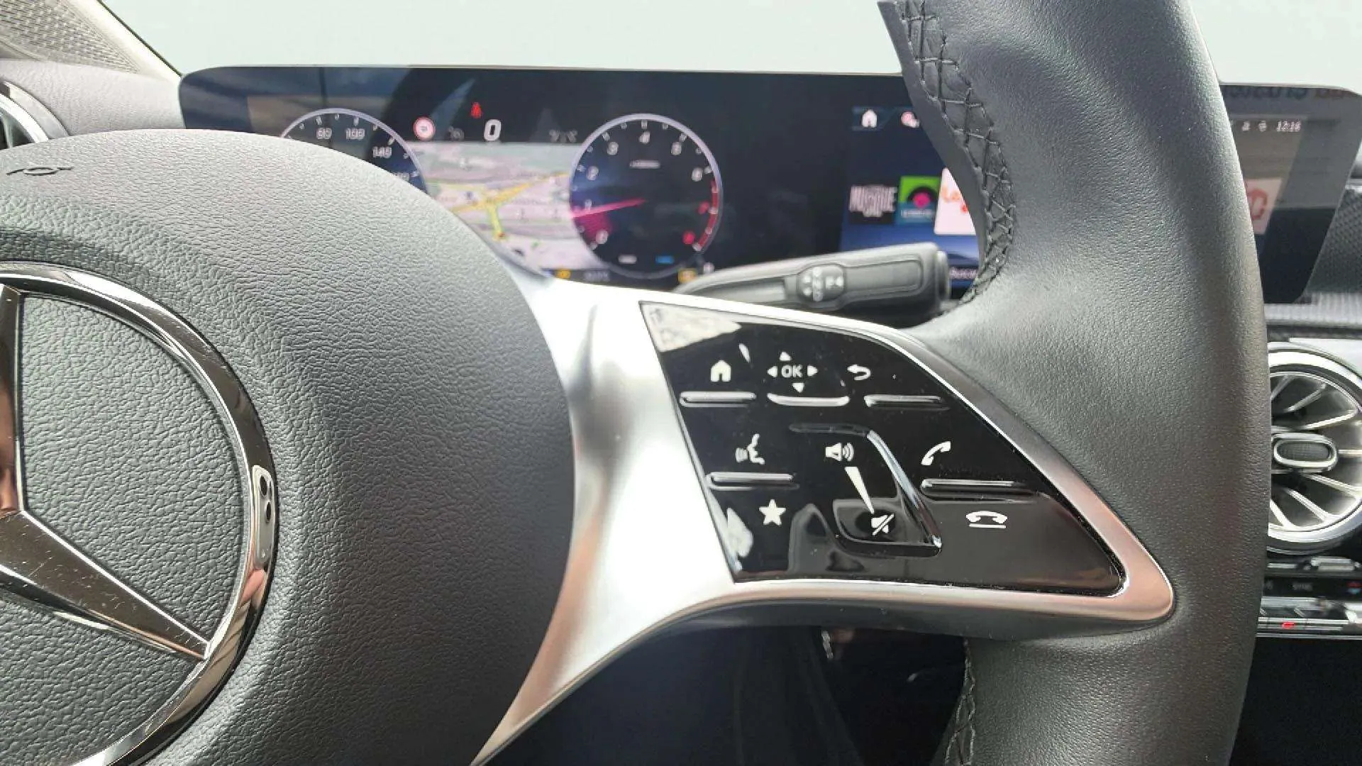 Mercedes-Benz Clase A A 180 - foto 13
