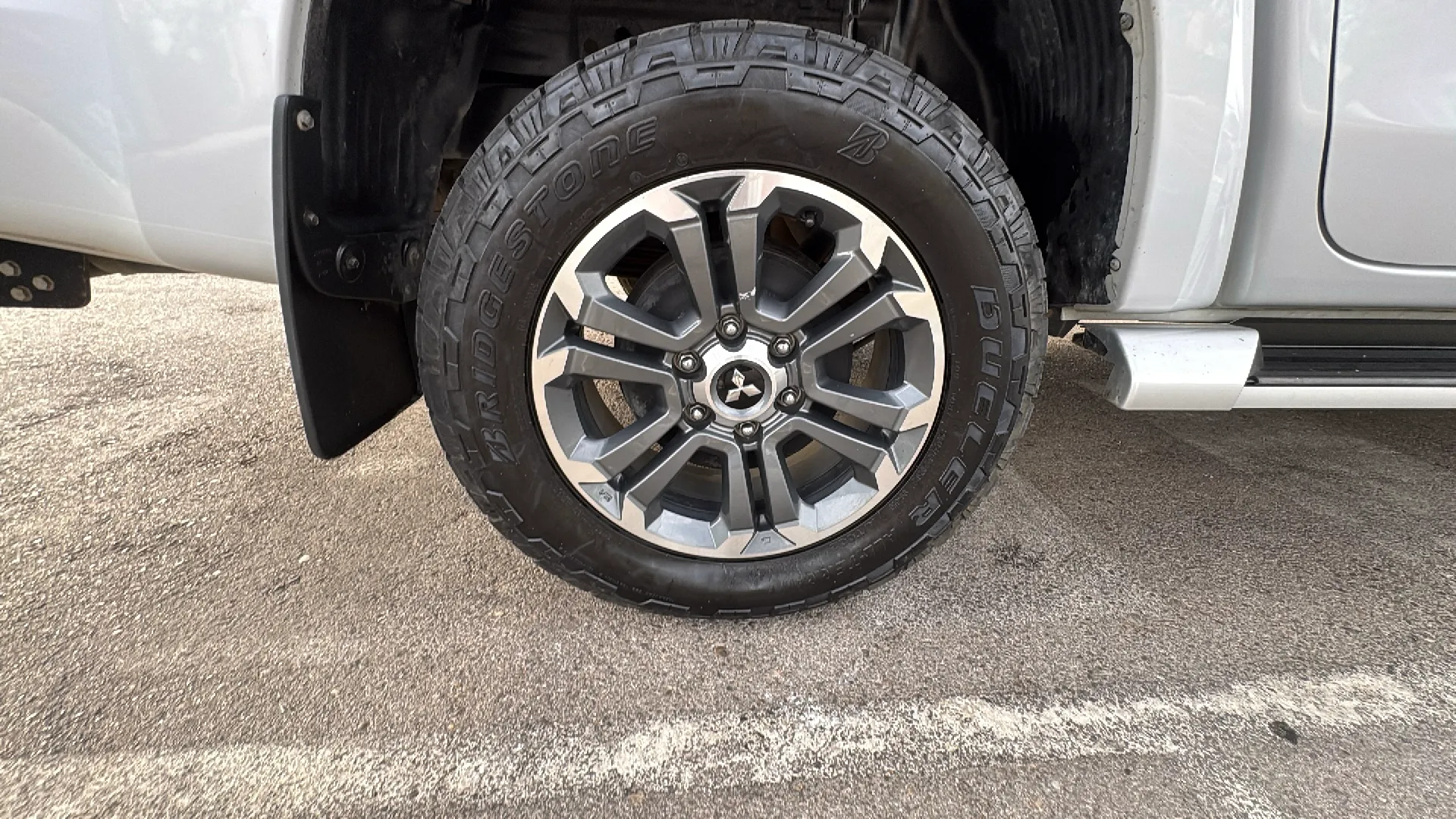 Mitsubishi L200 D/C 220 DI-D Motion - foto 30