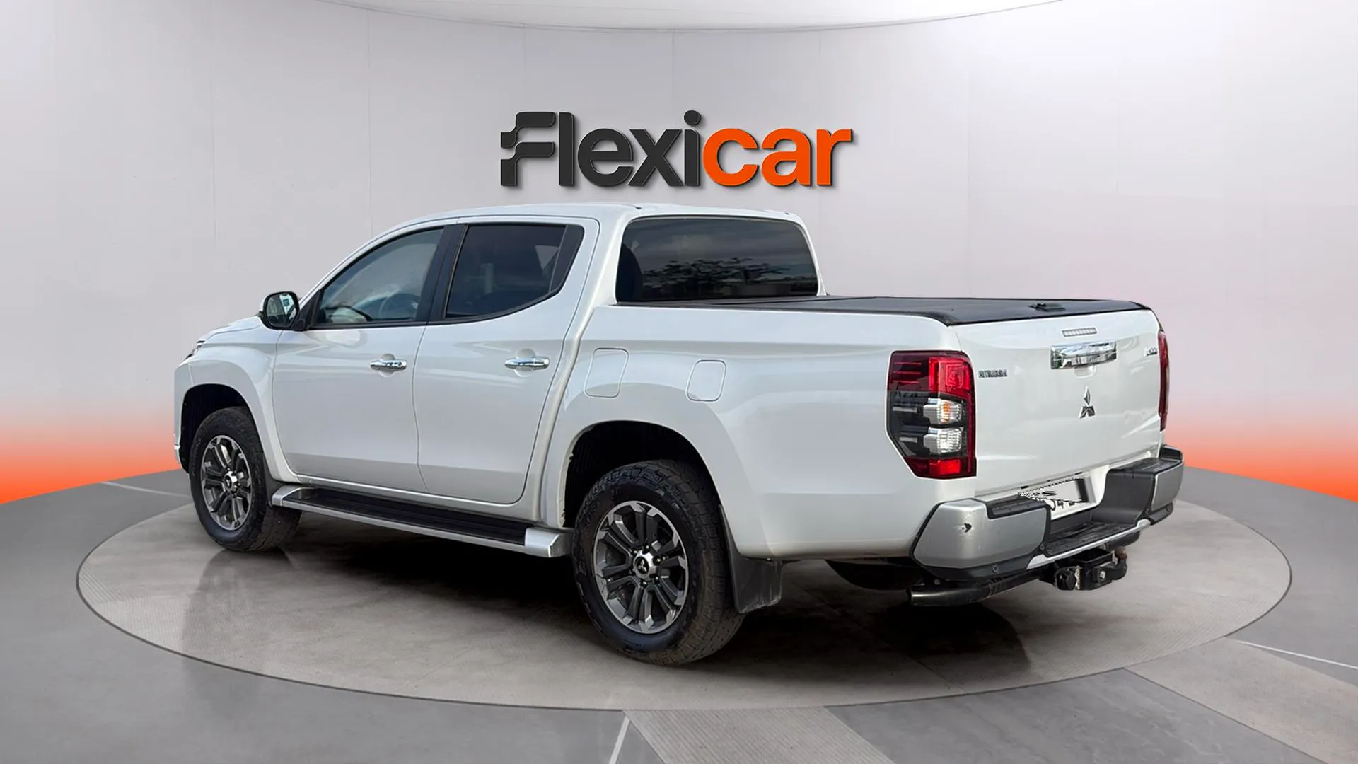 Mitsubishi L200 D/C 220 DI-D Motion - foto 4