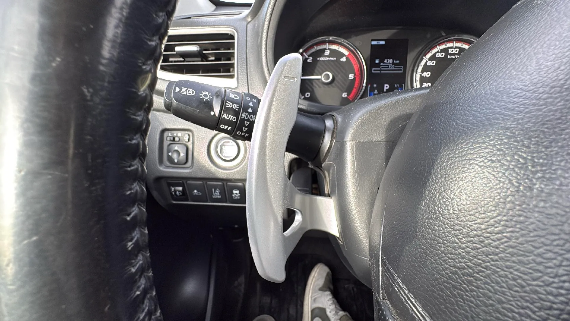 Mitsubishi L200 D/C 220 DI-D Motion - foto 15