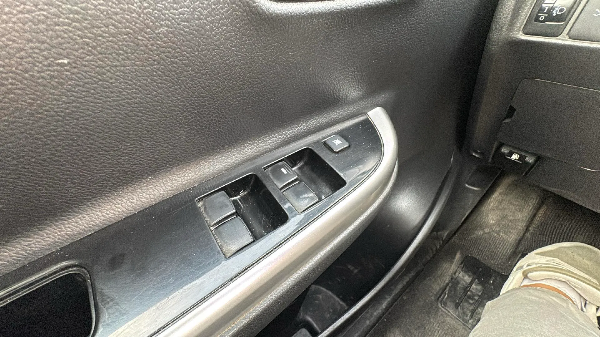 Mitsubishi L200 D/C 220 DI-D Motion - foto 16