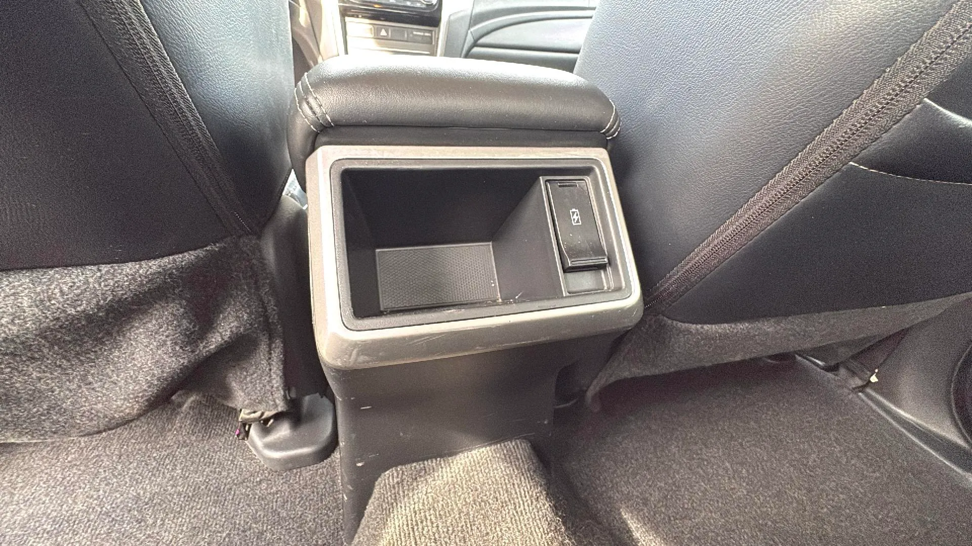 Mitsubishi L200 D/C 220 DI-D Motion - foto 29