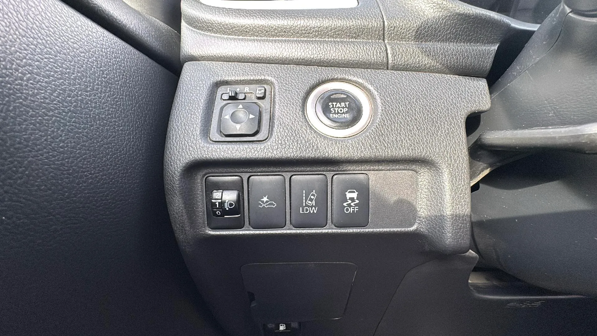 Mitsubishi L200 D/C 220 DI-D Motion - foto 17