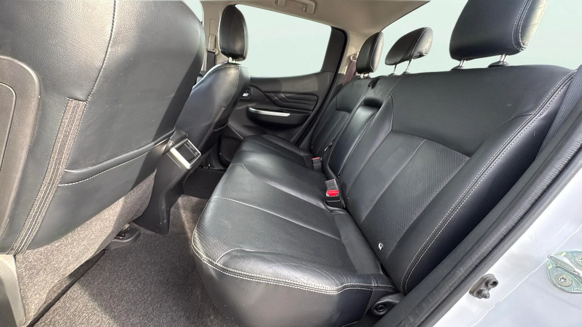 Mitsubishi L200 D/C 220 DI-D Motion - foto 28
