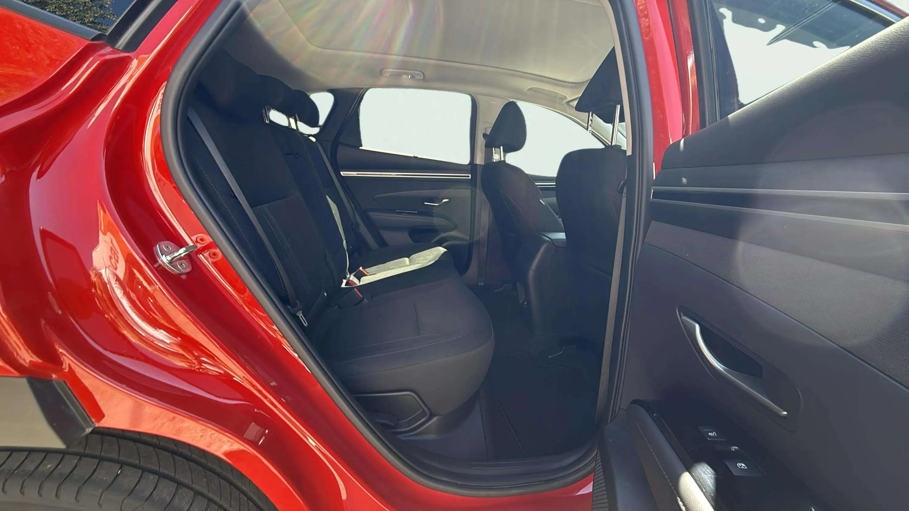 Hyundai Tucson 1.6 T-GDi PHEV Tecno Sky 4x4 - foto 10