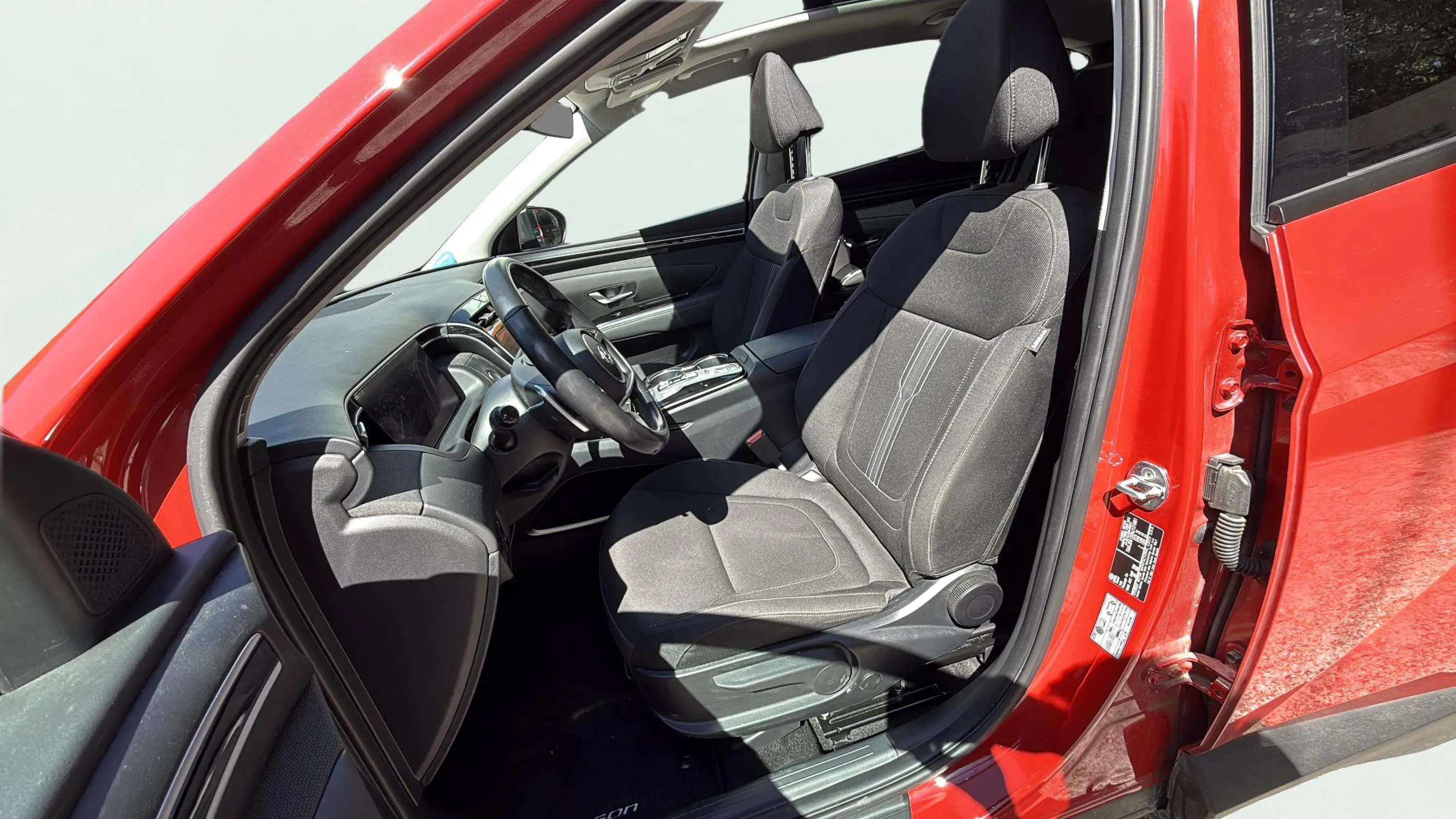 Hyundai Tucson 1.6 T-GDi PHEV Tecno Sky 4x4 - foto 17