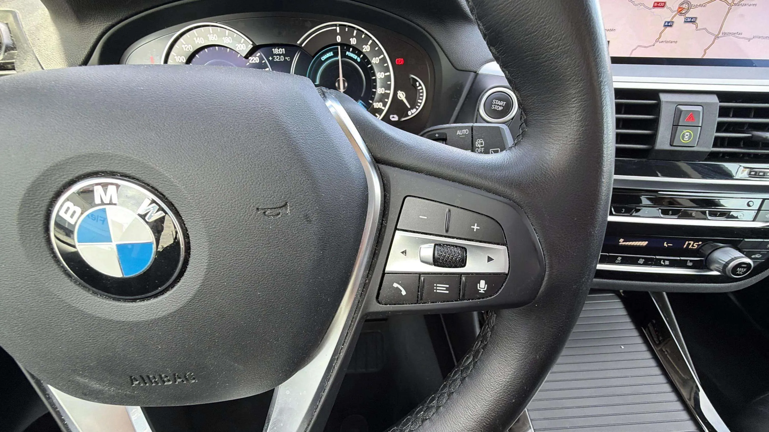 BMW X3 xDrive30e - foto 14
