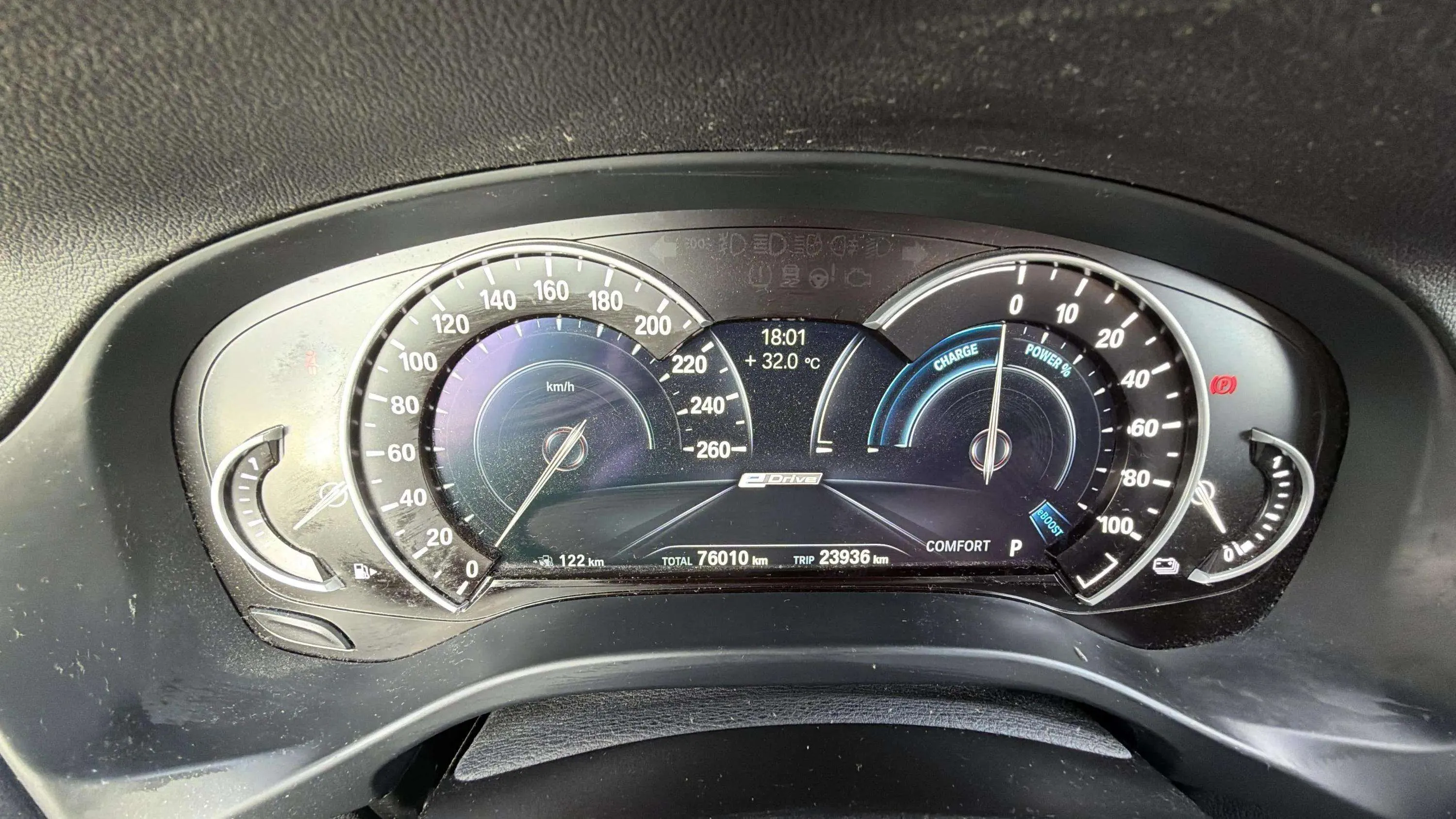 BMW X3 xDrive30e - foto 12