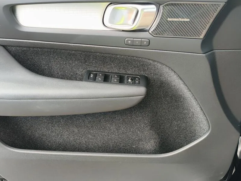 Volvo XC40 1.5 T5 Recharge PHEV Bright - foto 32