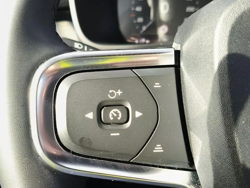 Volvo XC40 1.5 T5 Recharge PHEV Bright - foto 26