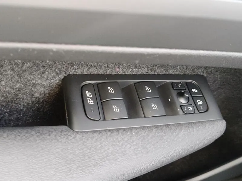 Volvo XC40 1.5 T5 Recharge PHEV Bright - foto 29
