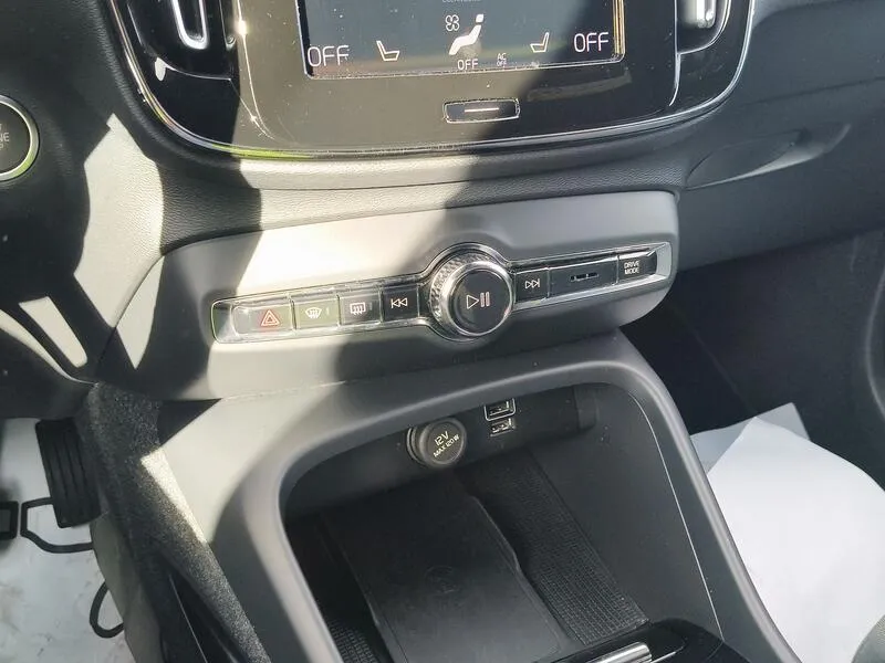 Volvo XC40 1.5 T5 Recharge PHEV Bright - foto 12