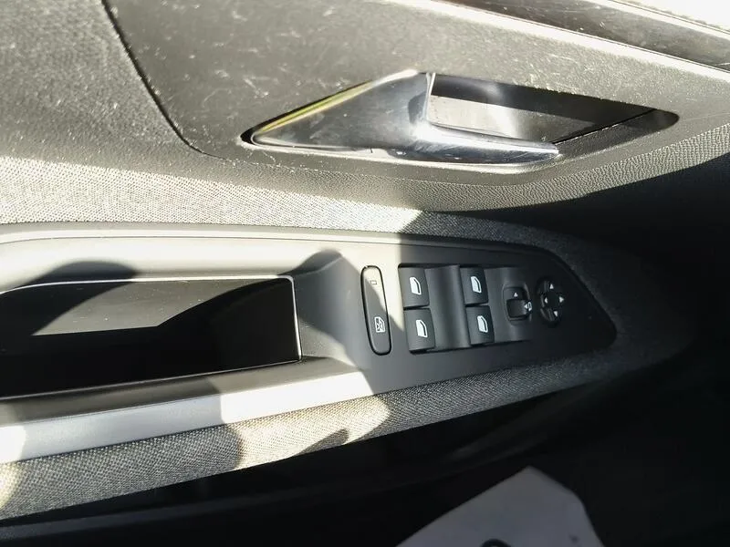 Peugeot 3008 1.5 BlueHDi Active Pack - foto 30