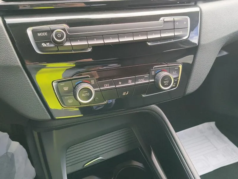 BMW X1 sDrive16d Business - foto 12