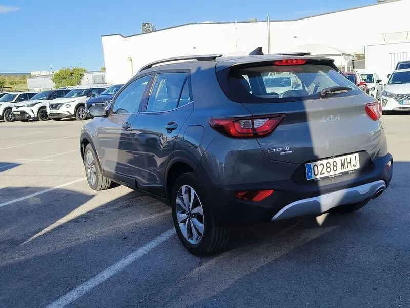 Kia Stonic 1.0 T-GDi MHEV iMT Drive - foto 4