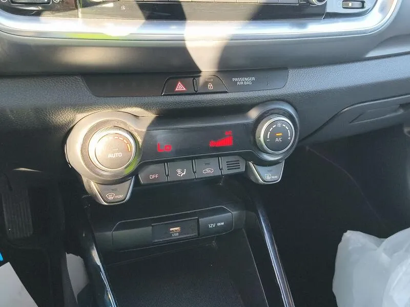 Kia Stonic 1.0 T-GDi MHEV iMT Drive - foto 12