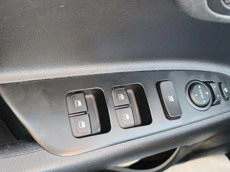 Kia Stonic 1.0 T-GDi MHEV iMT Drive - foto 29