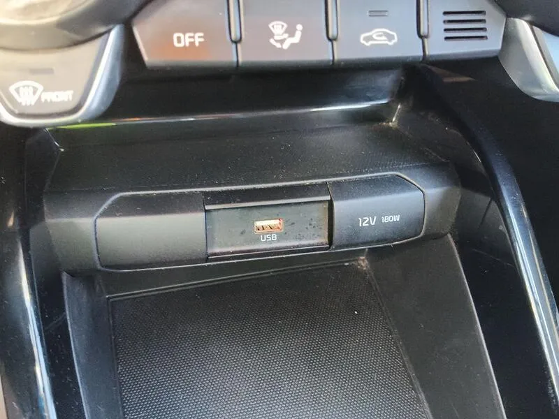 Kia Stonic 1.0 T-GDi MHEV iMT Drive - foto 15